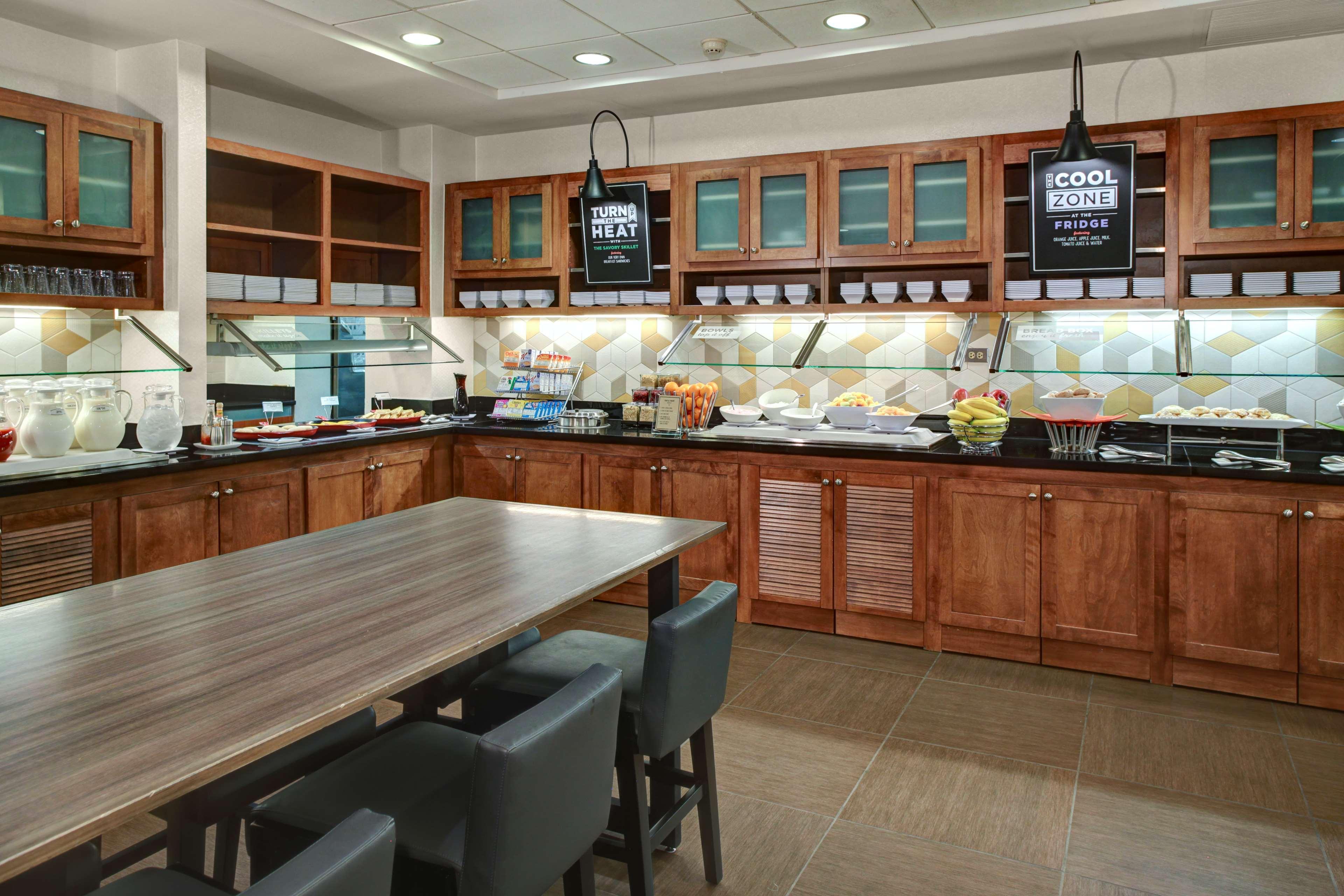Hyatt Place Charlotte Airport Billy Graham Parkway Экстерьер фото