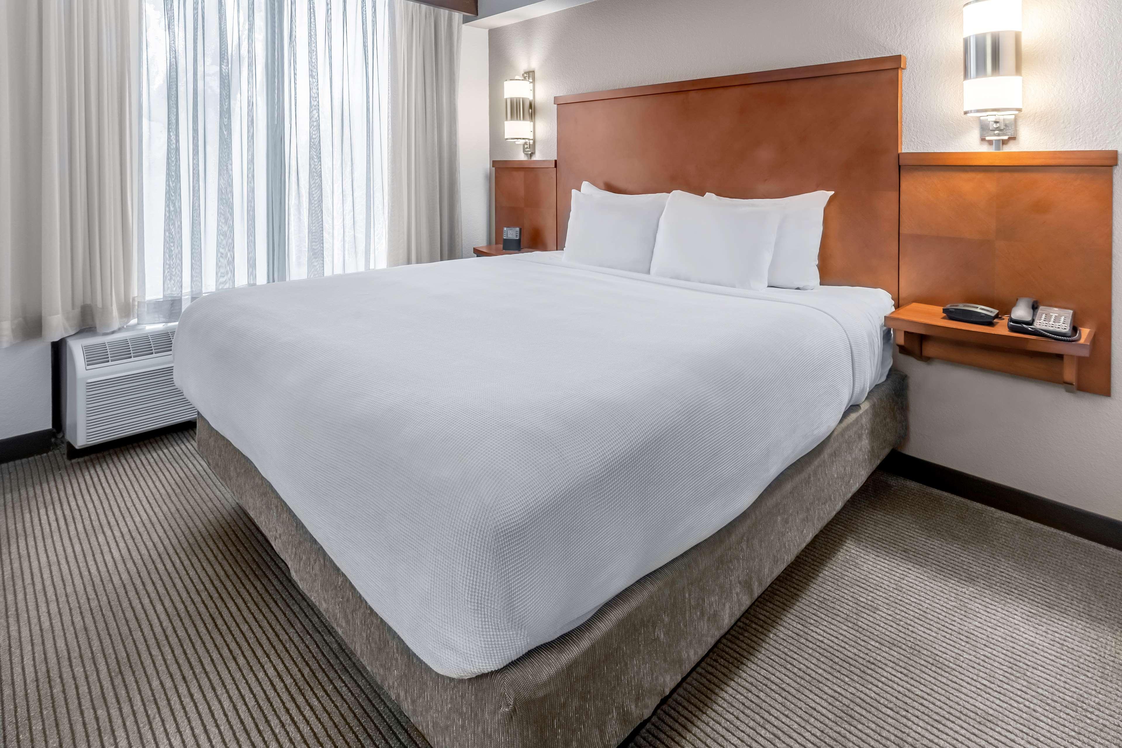 Hyatt Place Charlotte Airport Billy Graham Parkway Экстерьер фото